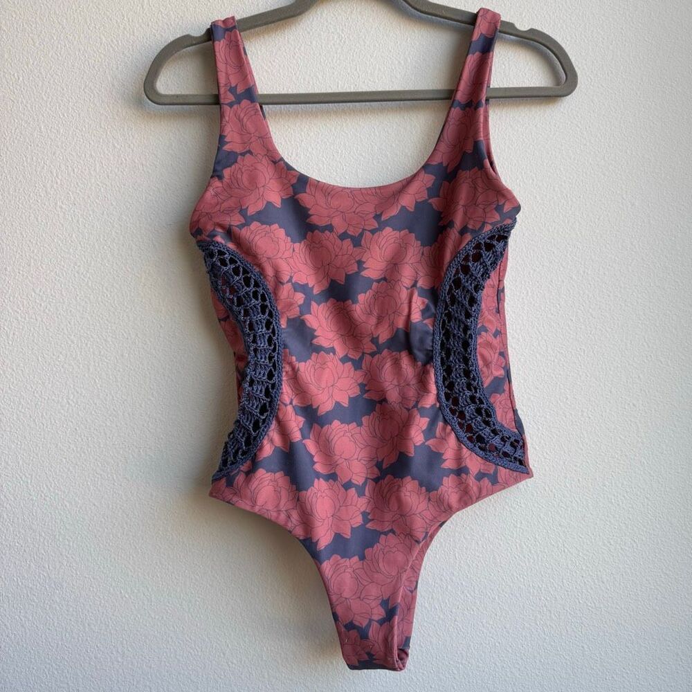 Benoa One piece Stella Swimsuit Size Medium Floral Crochet Pink Blue Scoop Neck